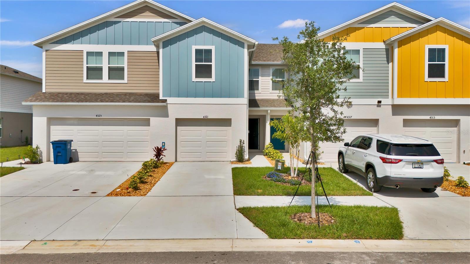 Photo of 4321 HILLOCK BOULEVARD HAINES CITY FL 33844