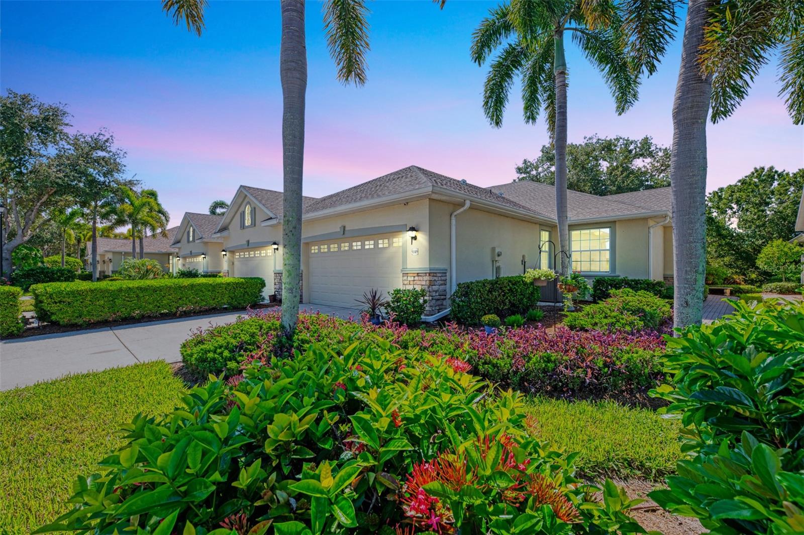 Photo of 9349 CARNABY DRIVE VENICE FL 34293