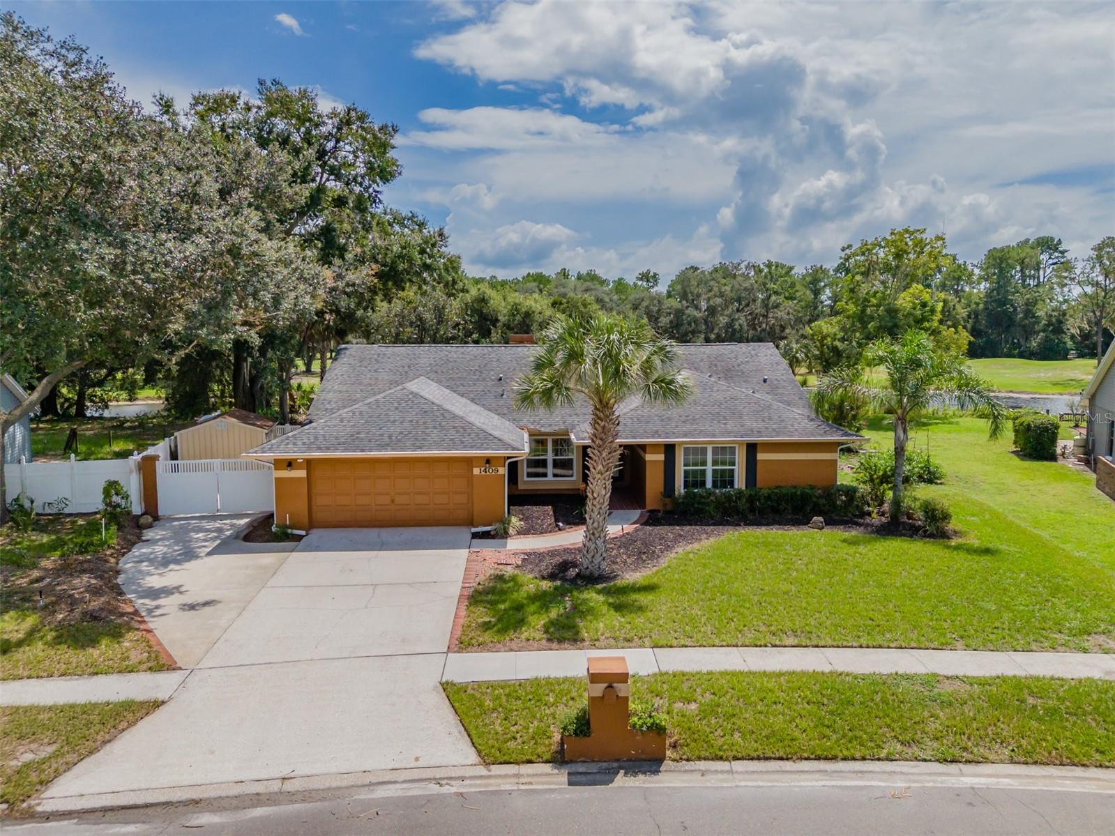 Photo of 1409 HOLLEMAN VALRICO FL 33596