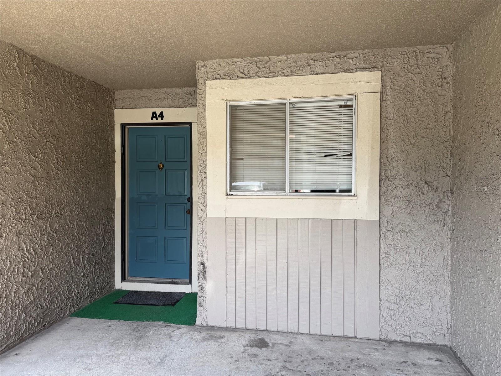 Photo of 6308 NEWTOWN CIRCLE #8A4 TAMPA FL 33615