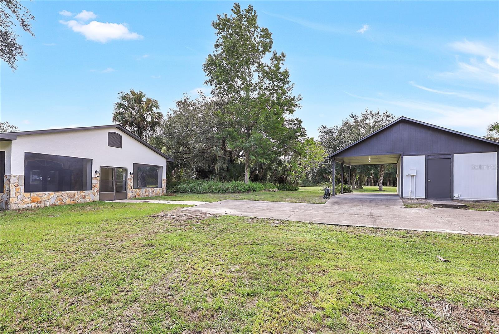 Photo of 2415 WACCASSA STREET GENEVA FL 32732