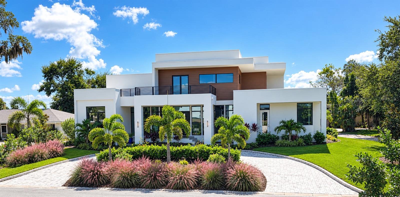 Photo of 2110 MICHELE DRIVE SARASOTA FL 34231