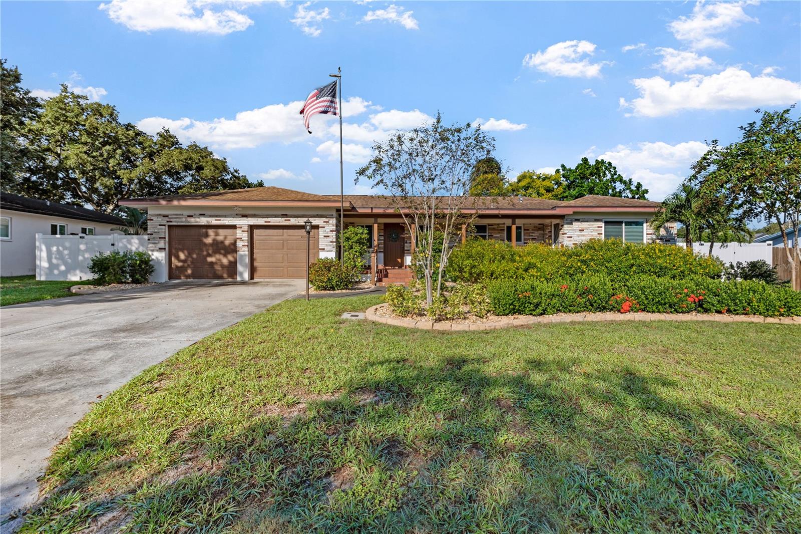 Photo of 1324 WHITACRE DRIVE CLEARWATER FL 33764