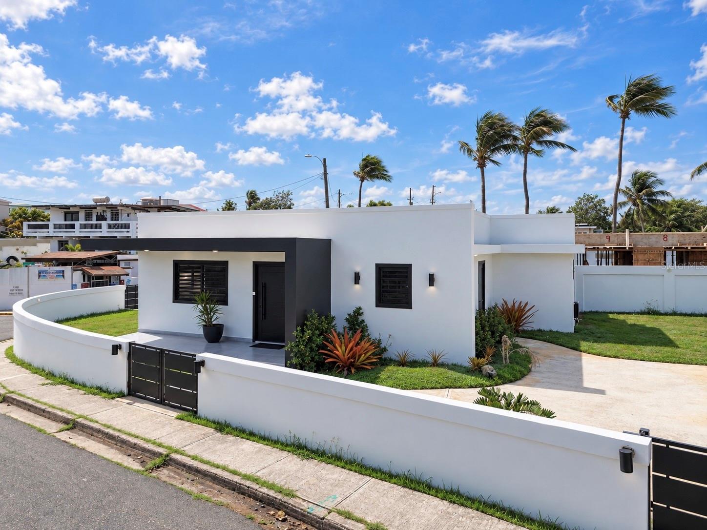 Photo of 89B CALLE KENNEDY BO. MAMEYAL DORADO PR 00646