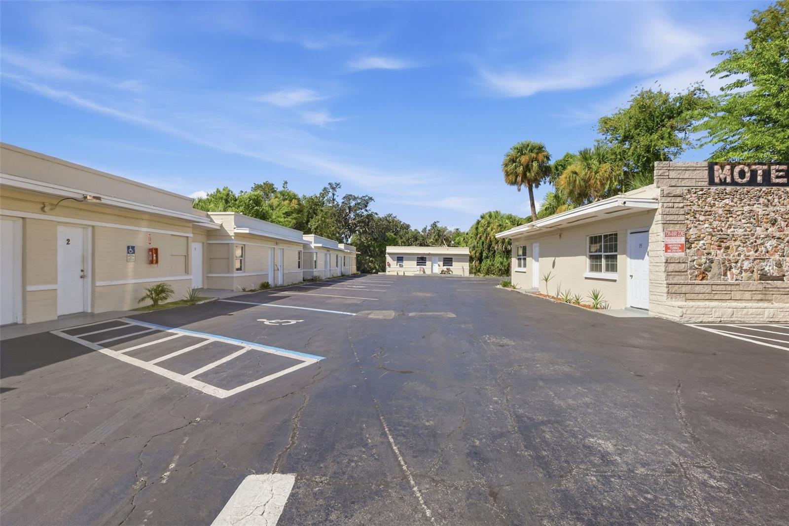 Photo of 828 RIDGEWOOD AVENUE HOLLY HILL FL 32117