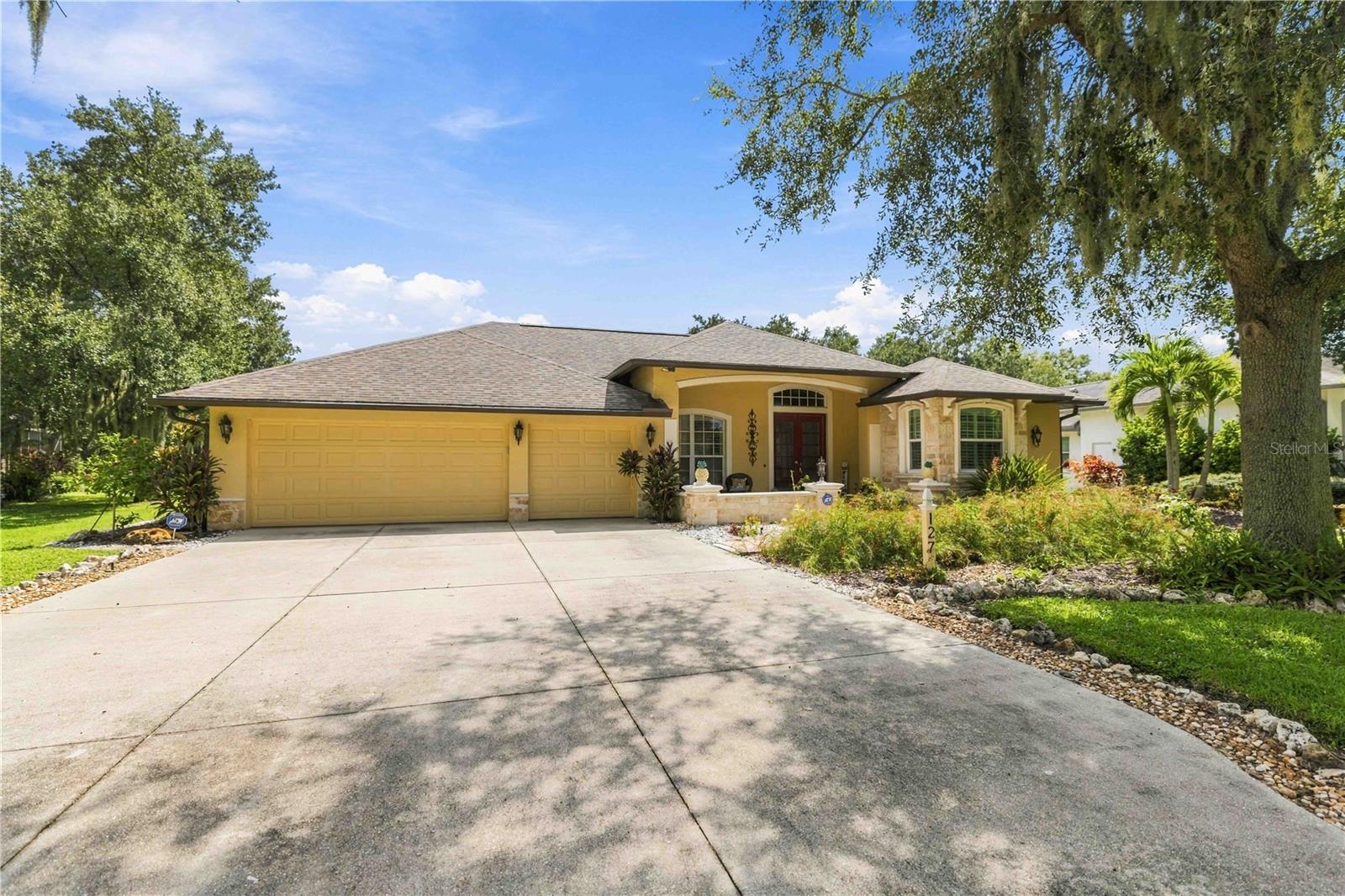 Photo of 127 MILL RUN BRADENTON FL 34212