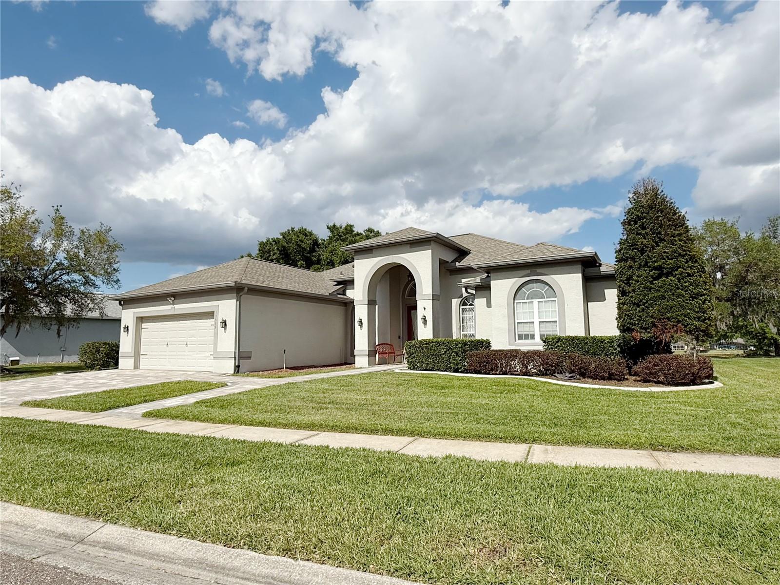Photo of 13535 BLUEWATER CIRCLE ORLANDO FL 32828