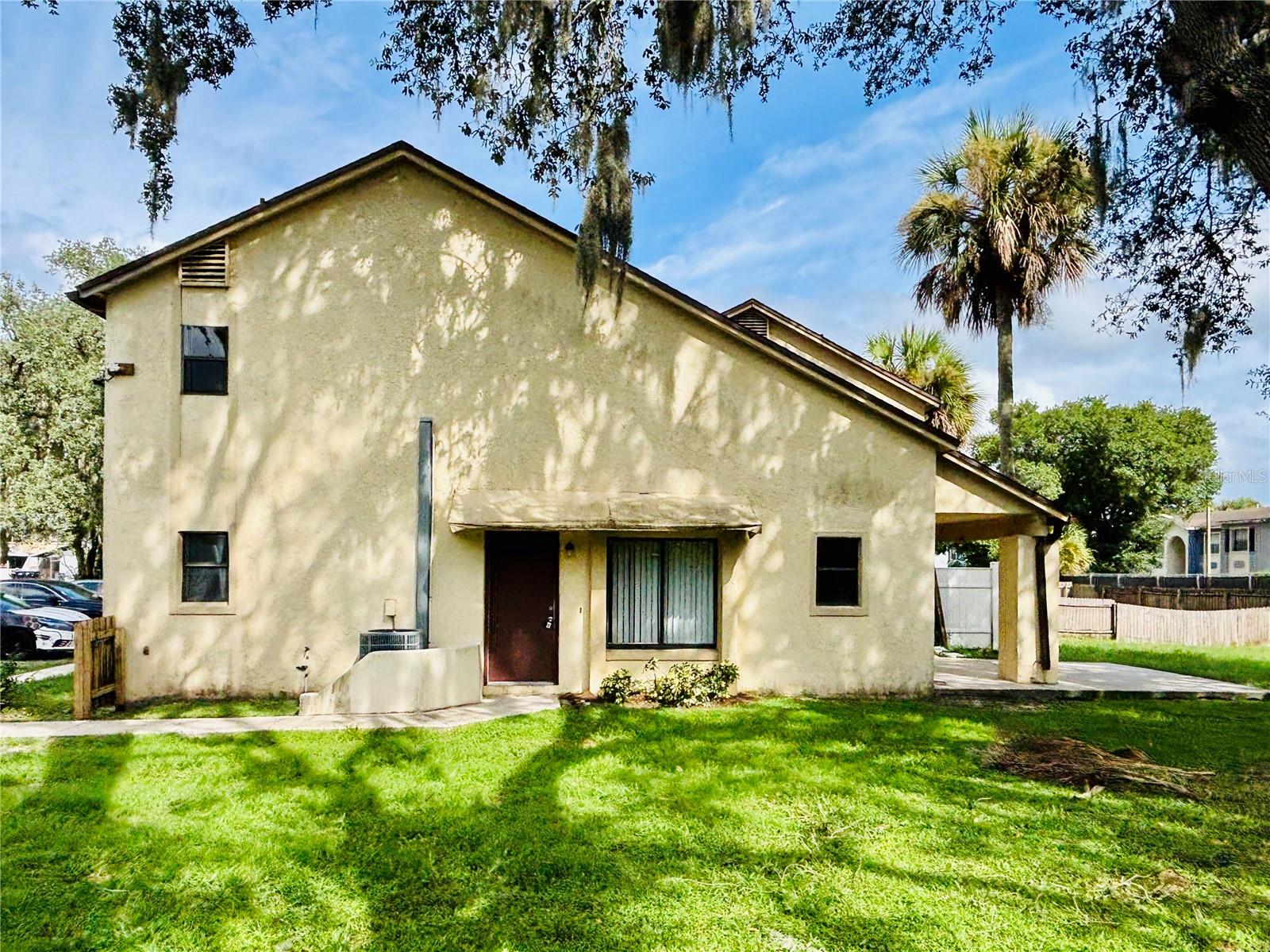 Photo of 12236 FOX HOUND LANE ORLANDO FL 32826