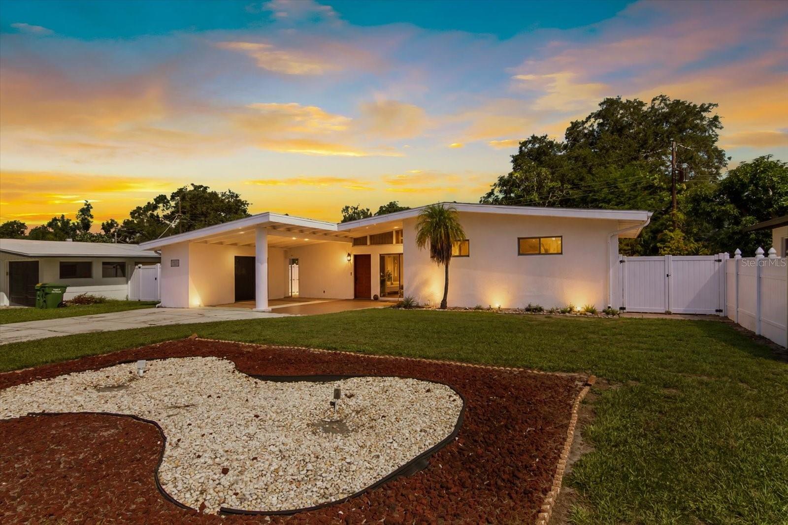 Photo of 2921 WOOD STREET SARASOTA FL 34237