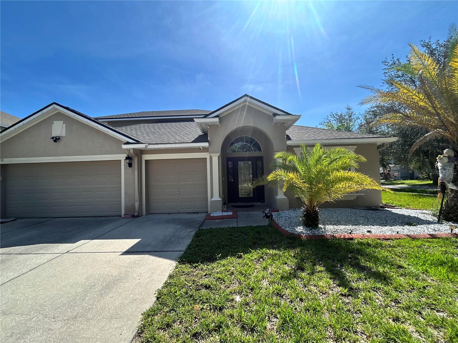 Photo of 13710 SNOWDEN HALL PLACE RIVERVIEW FL 33579