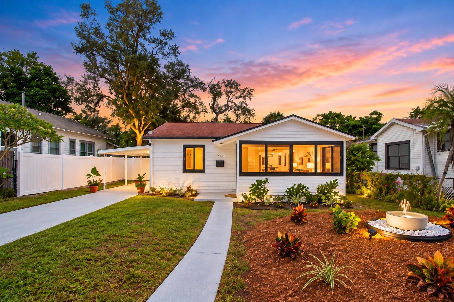 Photo of 711 19TH AVENUE ST PETERSBURG FL 33705
