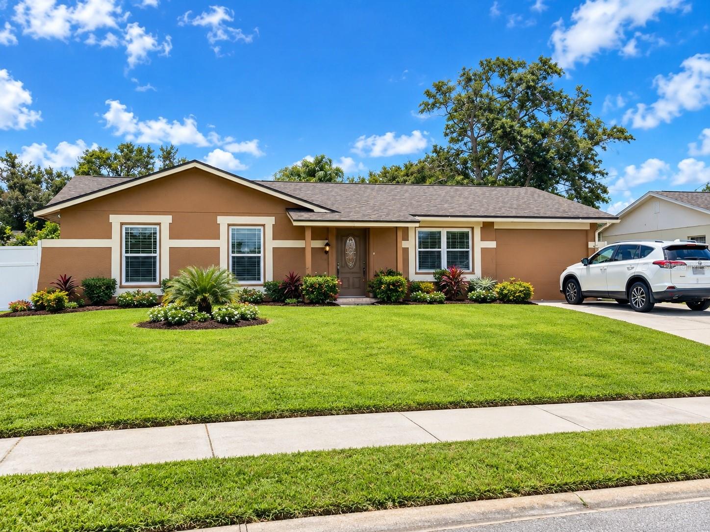 Photo of 4011 WESTMINSTER DRIVE SARASOTA FL 34241