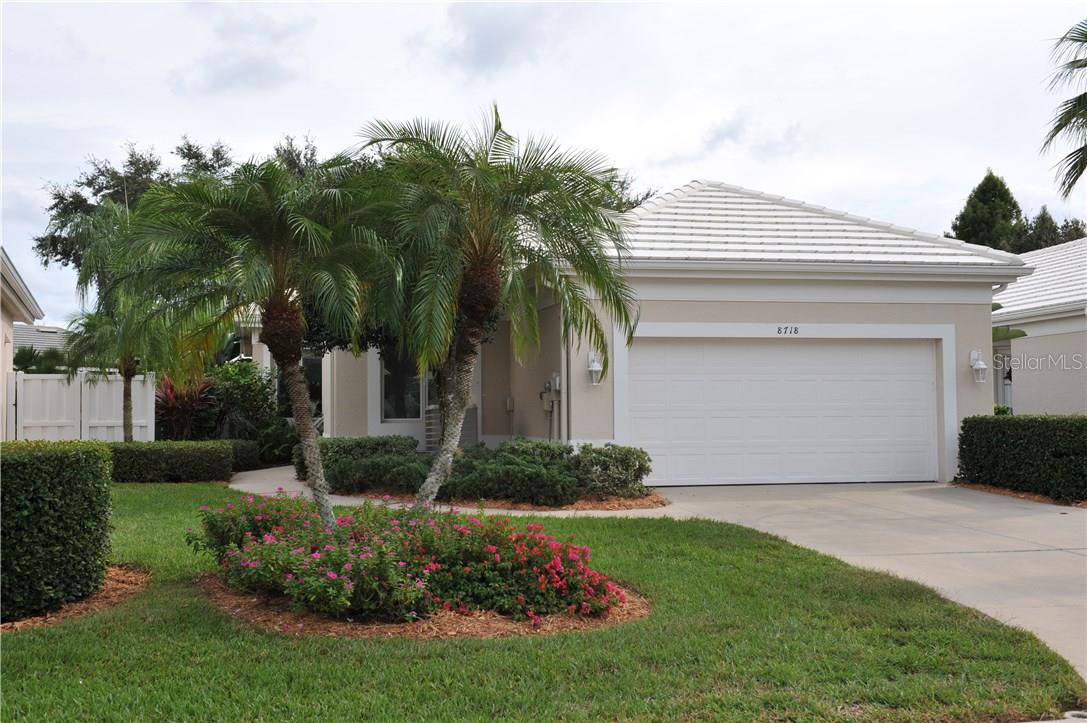 Photo of 8718 53RD TERRACE LAKEWOOD RANCH FL 34211