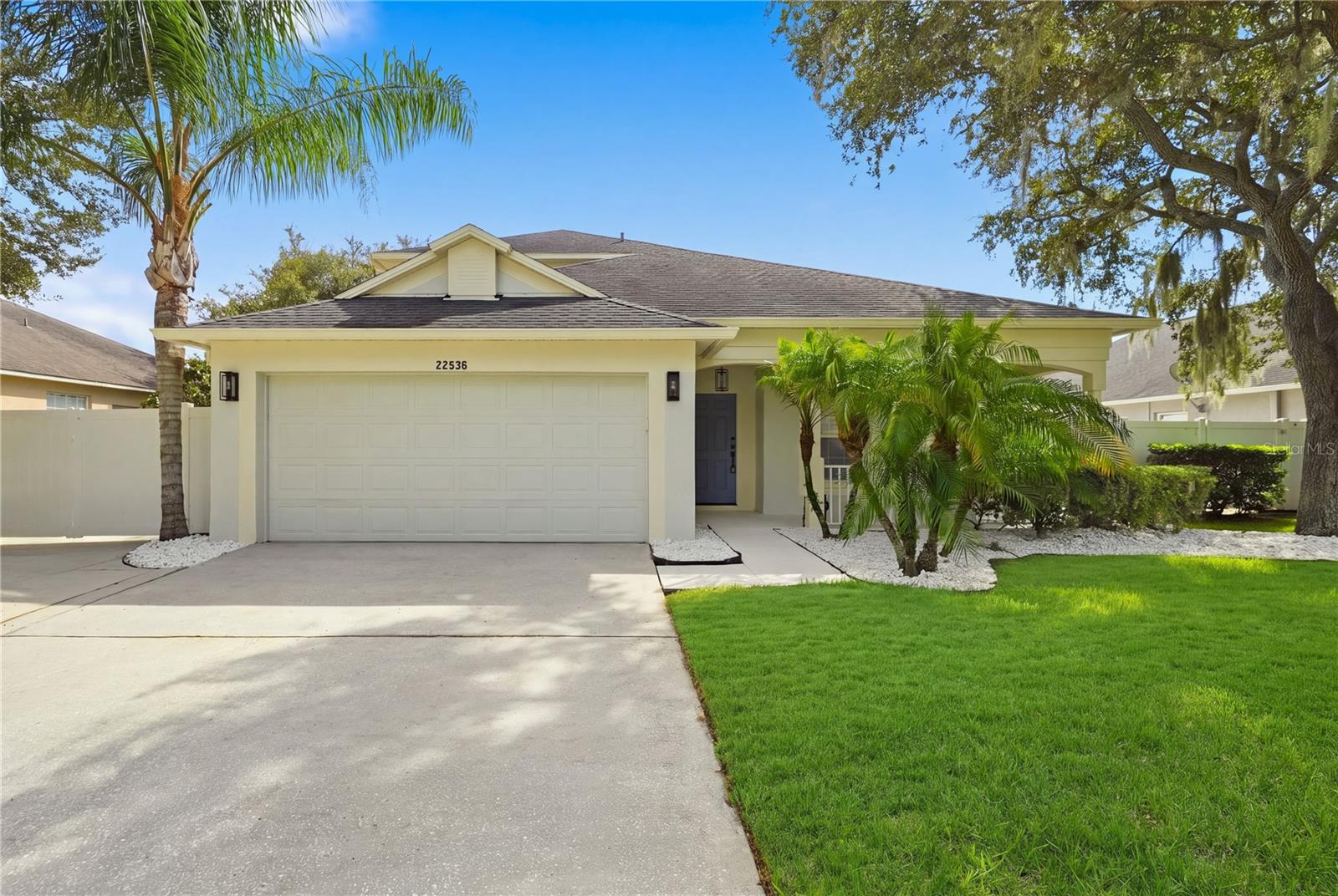 Photo of 22536 LAURELDALE DRIVE LUTZ FL 33549