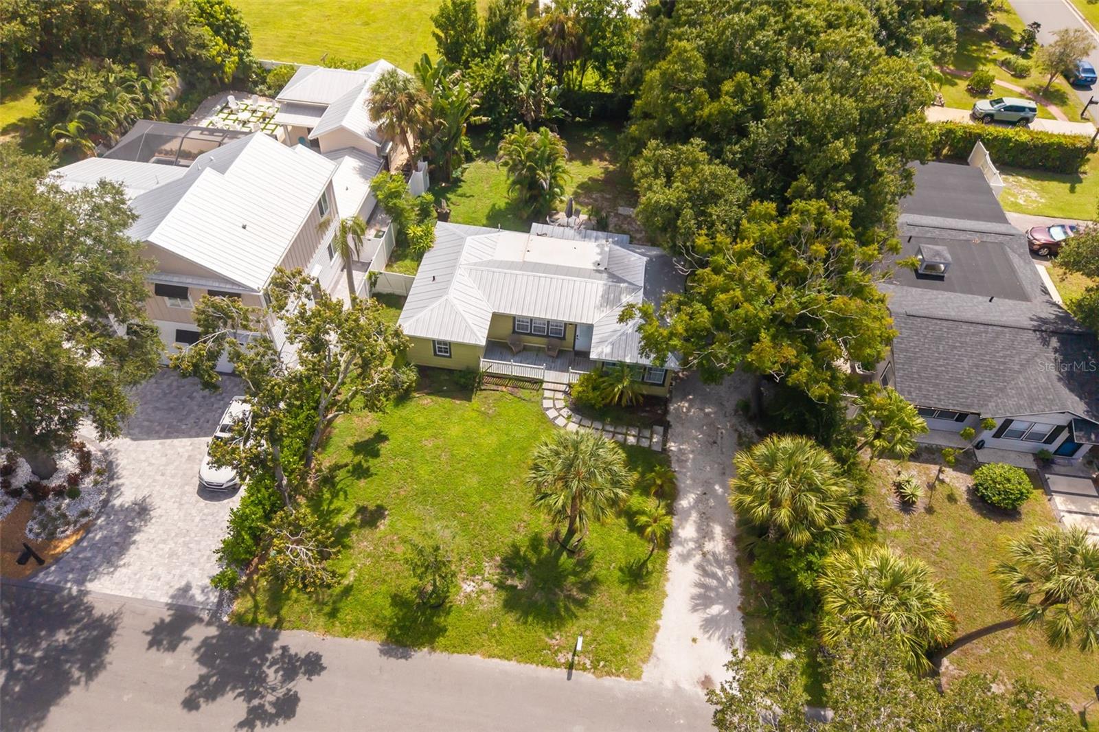 Photo of 2316 GULL LANE SARASOTA FL 34237