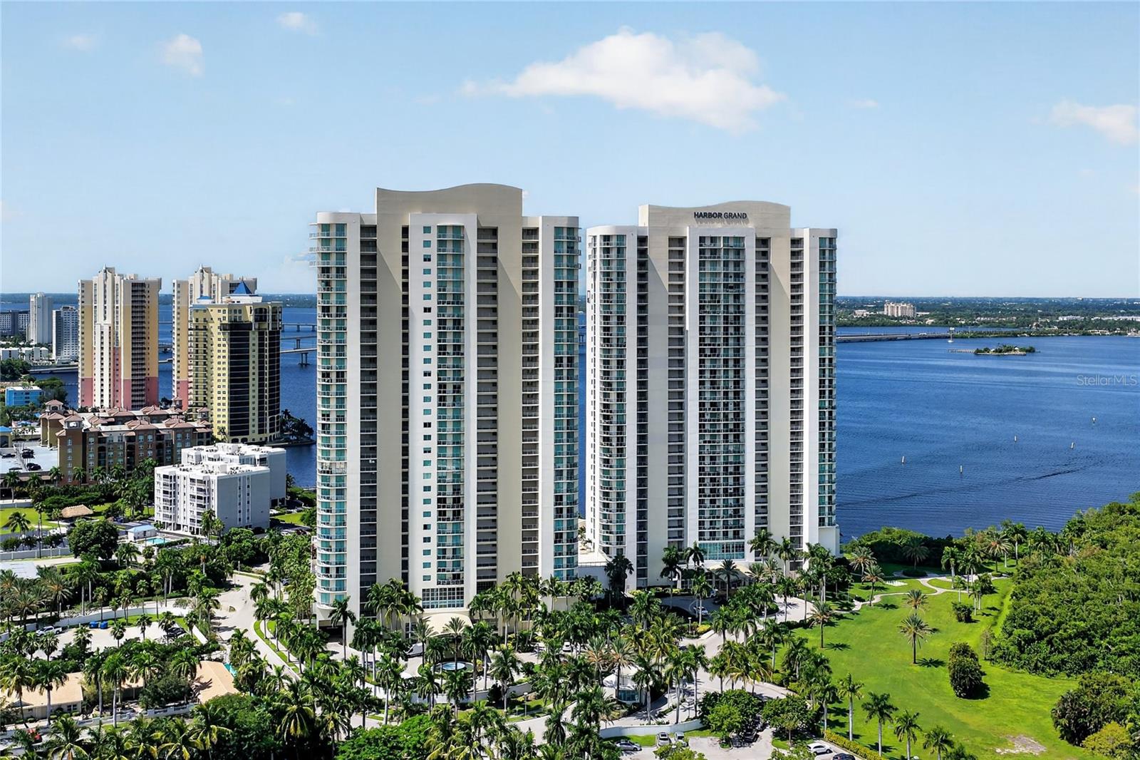 Photo of 3000 OASIS GRAND BOULEVARD #1007 FORT MYERS FL 33916