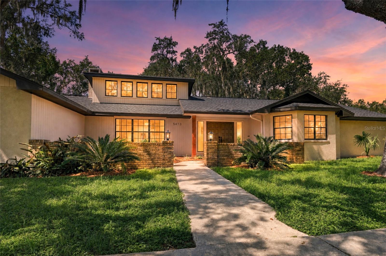 Photo of 5413 BERNADETTE DRIVE ZEPHYRHILLS FL 33541