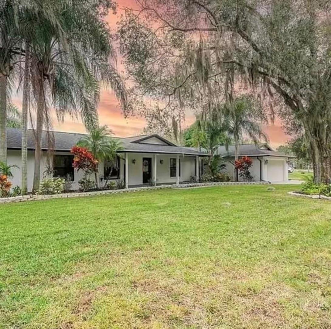 Photo of 15413 E LAKE BURRELL DRIVE LUTZ FL 33549