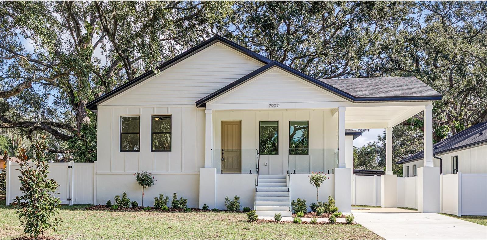 Photo of 7907 N GREENWOOD AVENUE TAMPA FL 33604