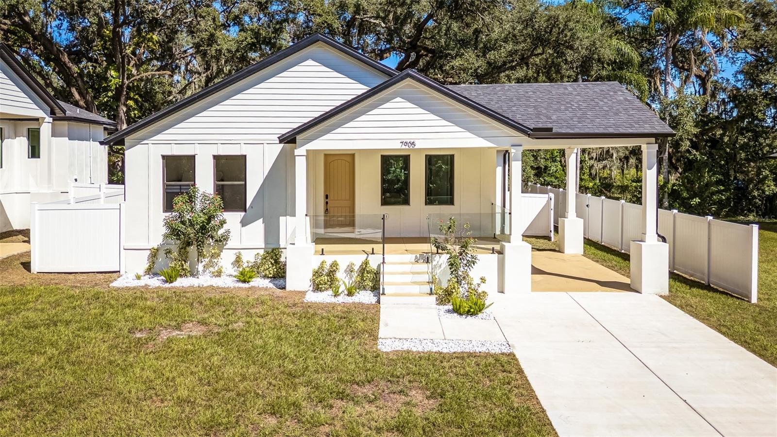 Photo of 7905 N GREENWOOD AVENUE TAMPA FL 33604
