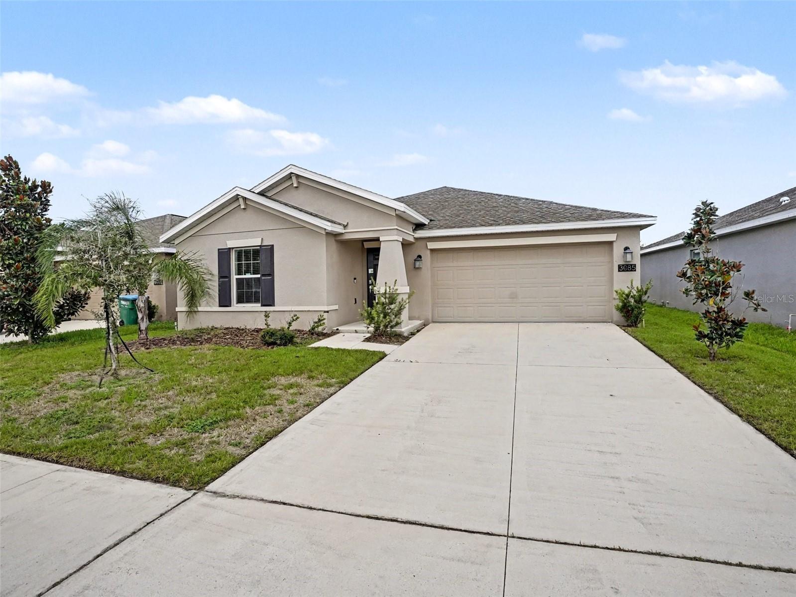 Photo of 3085 BLUE BONNET LANE OSTEEN FL 32764