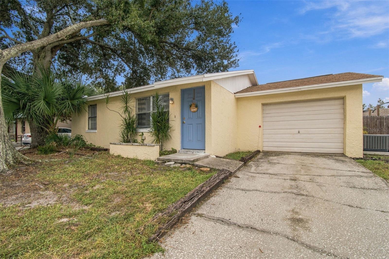 Photo of 8406 WILLOW FOREST COURT TAMPA FL 33634