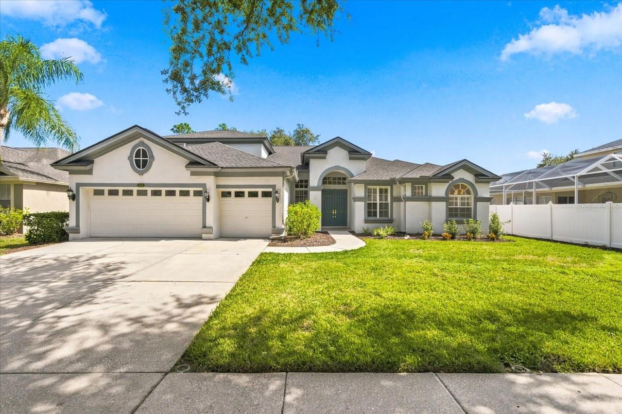 Photo of 15019 LAKE EMERALD BOULEVARD TAMPA FL 33618