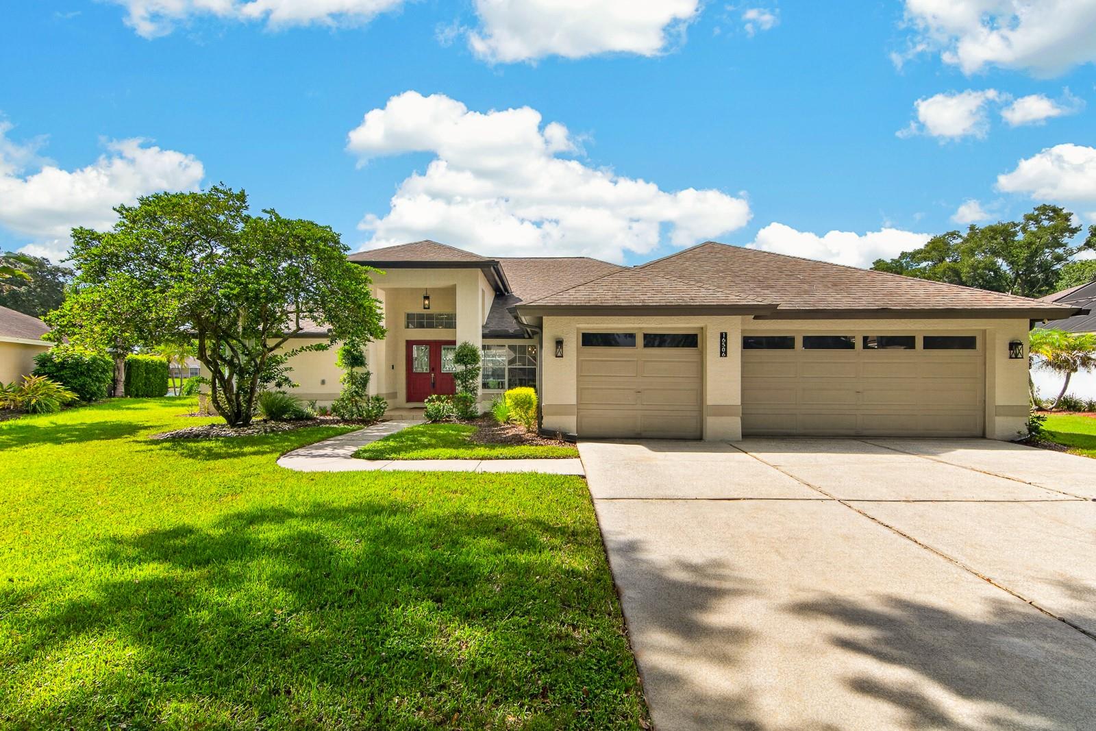 Photo of 16506 LONGLEAT DRIVE LUTZ FL 33549