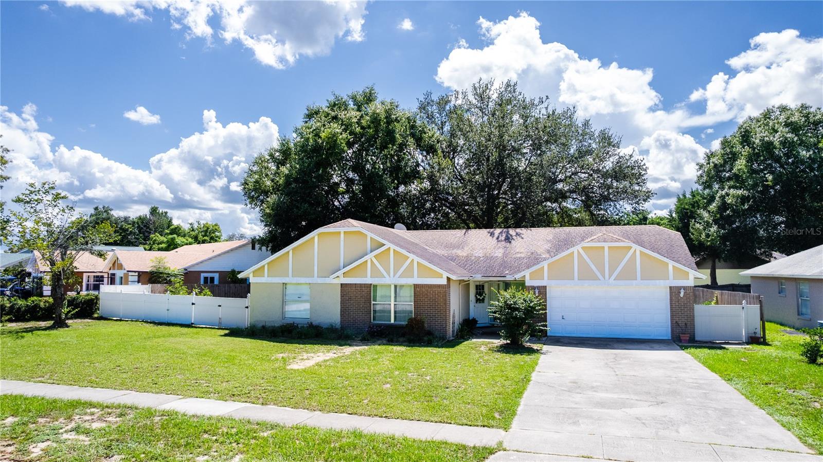 Photo of 106 RED ROSE CIRCLE ORLANDO FL 32835