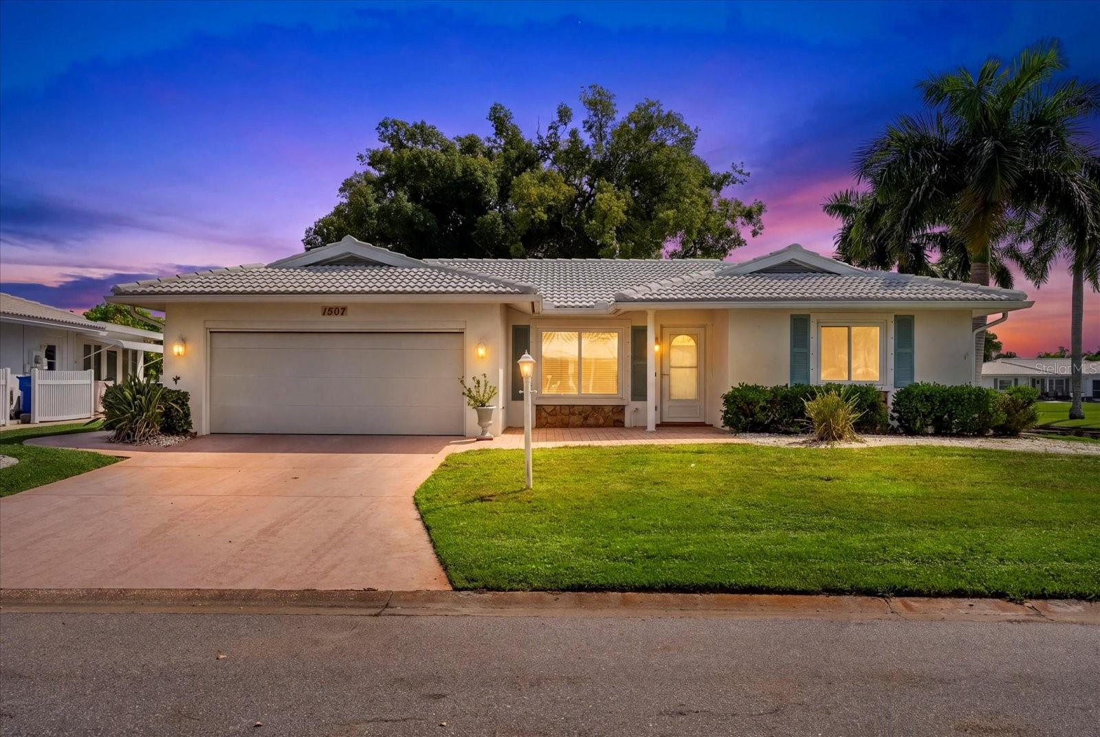 Photo of 1507 N KNOLLWOOD DRIVE BRADENTON FL 34208