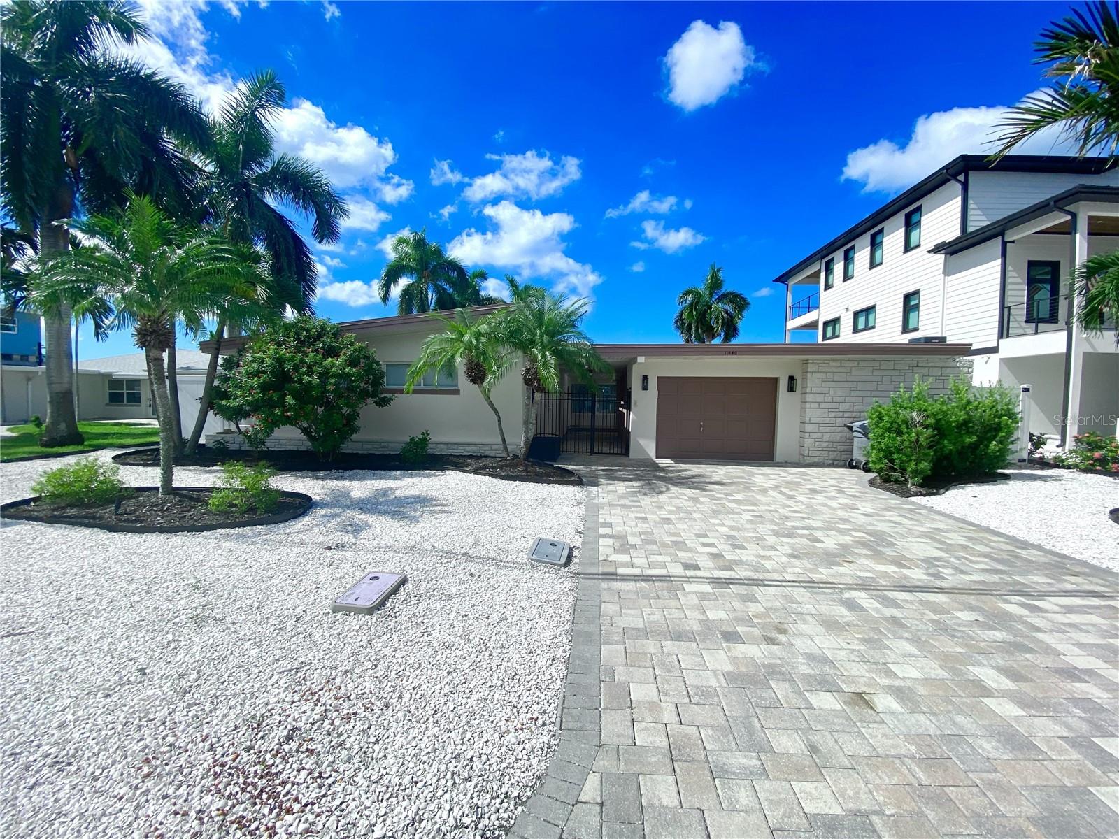 Photo of 11440 4TH STREET TREASURE ISLAND FL 33706