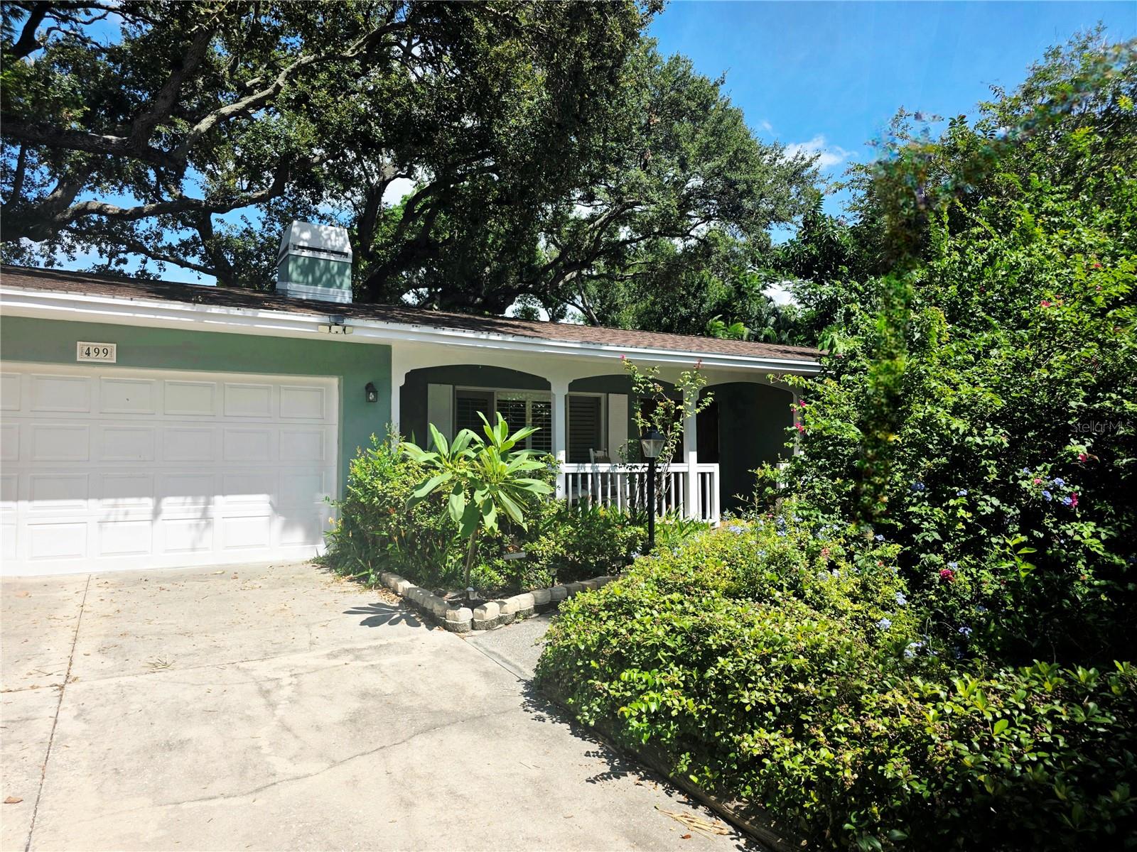 Photo of 499 JEWEL COURT BELLEAIR BLUFFS FL 33770