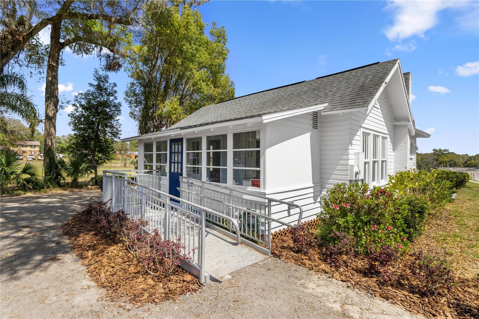 Photo of 401 N DIXIE AVENUE FRUITLAND PARK FL 34731