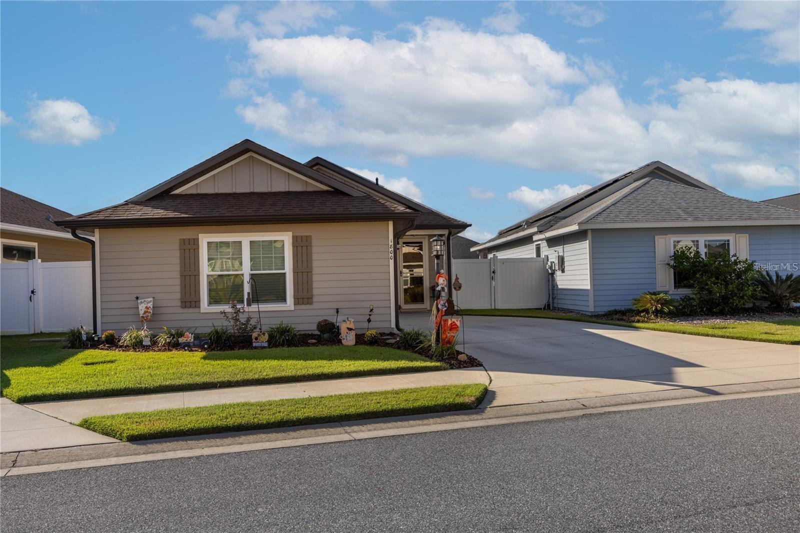 Photo of 1800 SW 246TH DRIVE NEWBERRY FL 32669