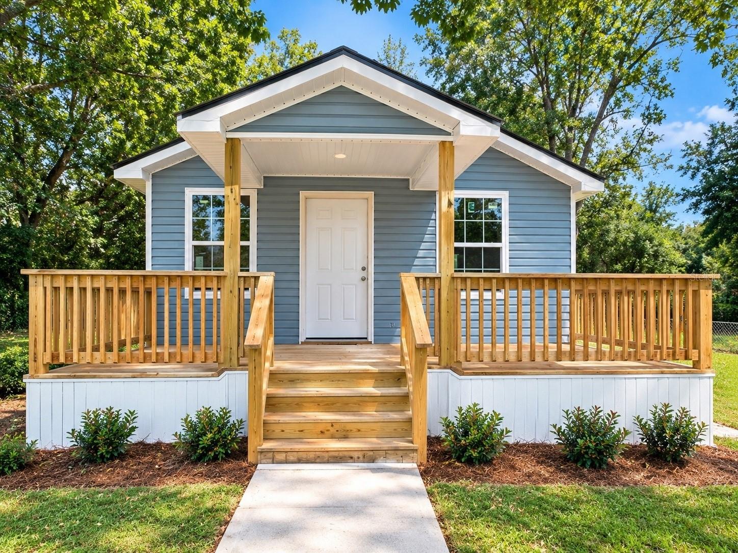 Photo of 808 E JEFFERSON STREET QUINCY FL 32351