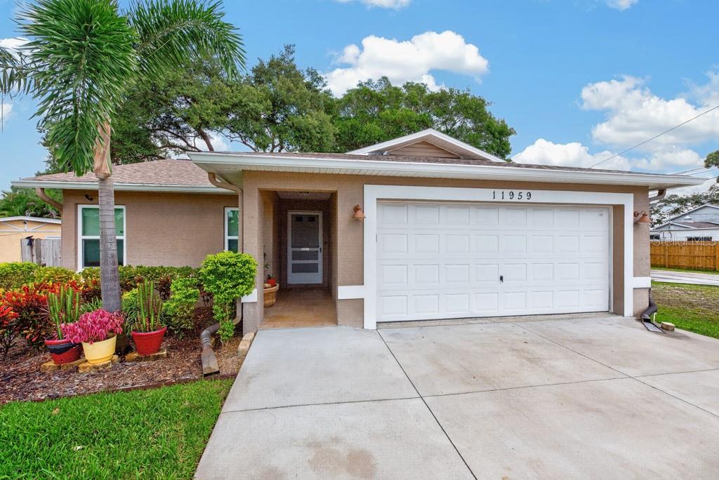 Photo of 11959 MURRAY AVENUE SEMINOLE FL 33778