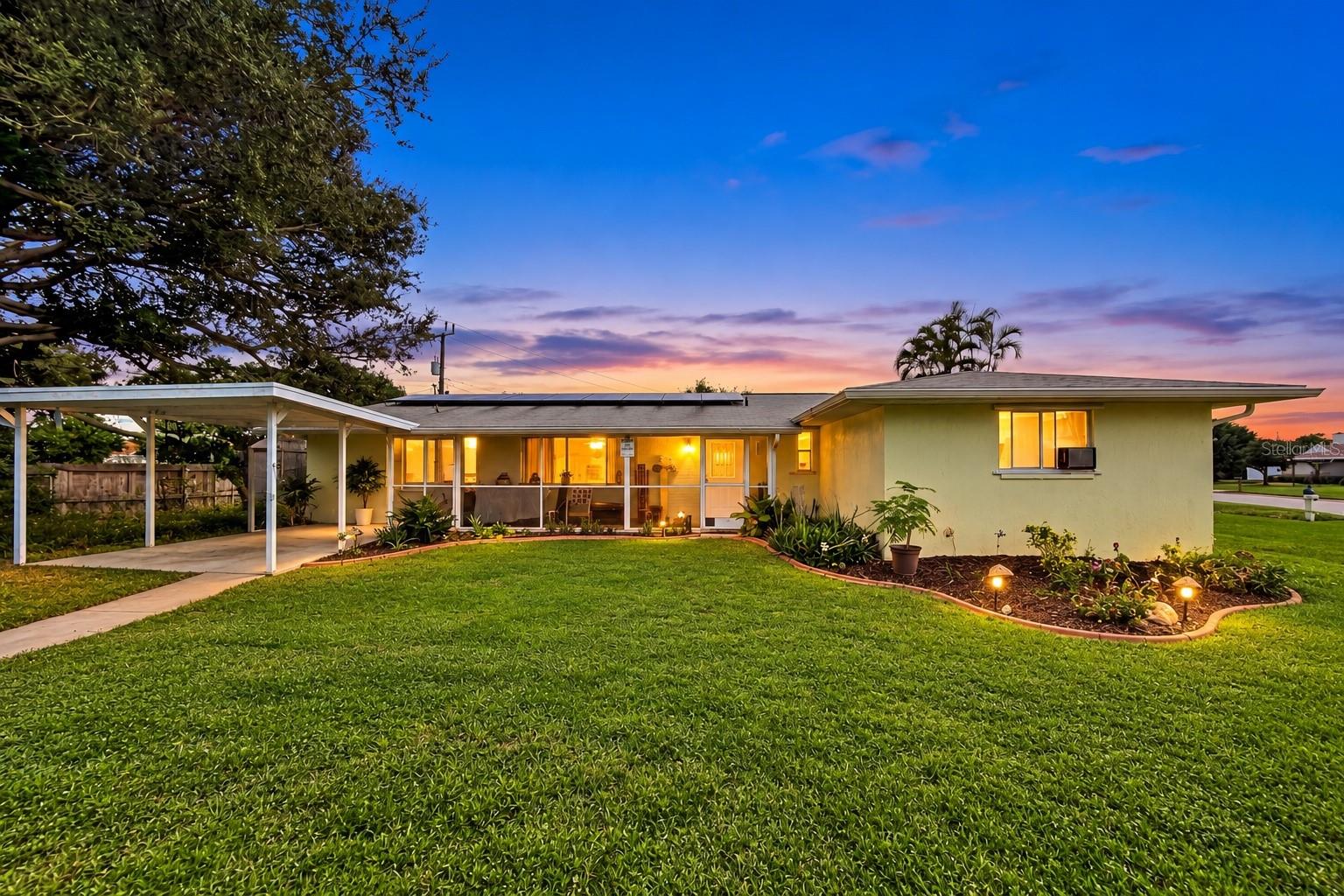 Photo of 122 ALGIERS DRIVE VENICE FL 34293