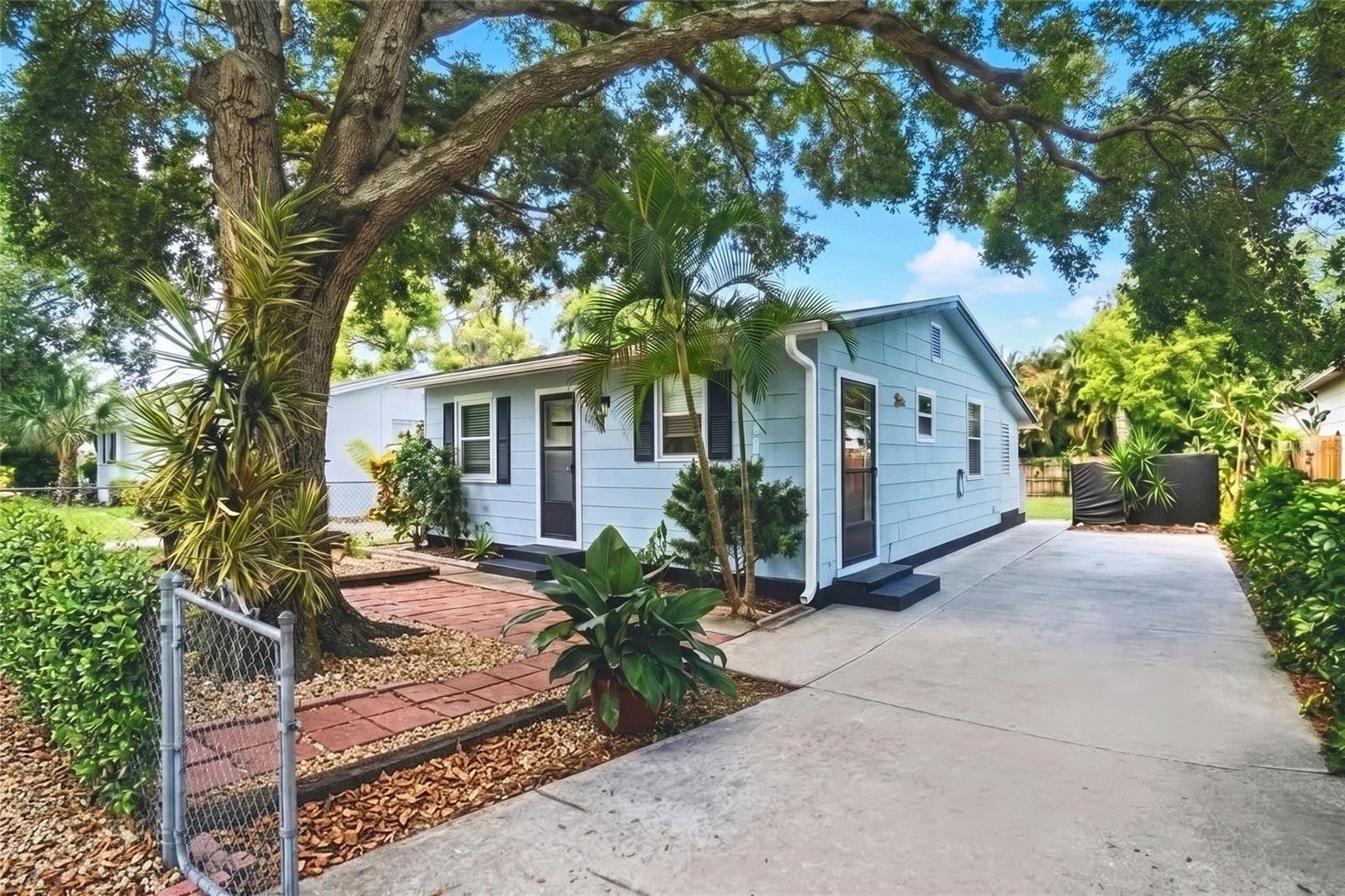 Photo of 4480 NEWARK STREET ST PETERSBURG FL 33714