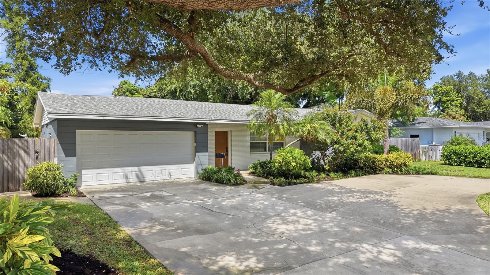 Photo of 6675 COLONY DRIVE ST PETERSBURG FL 33705