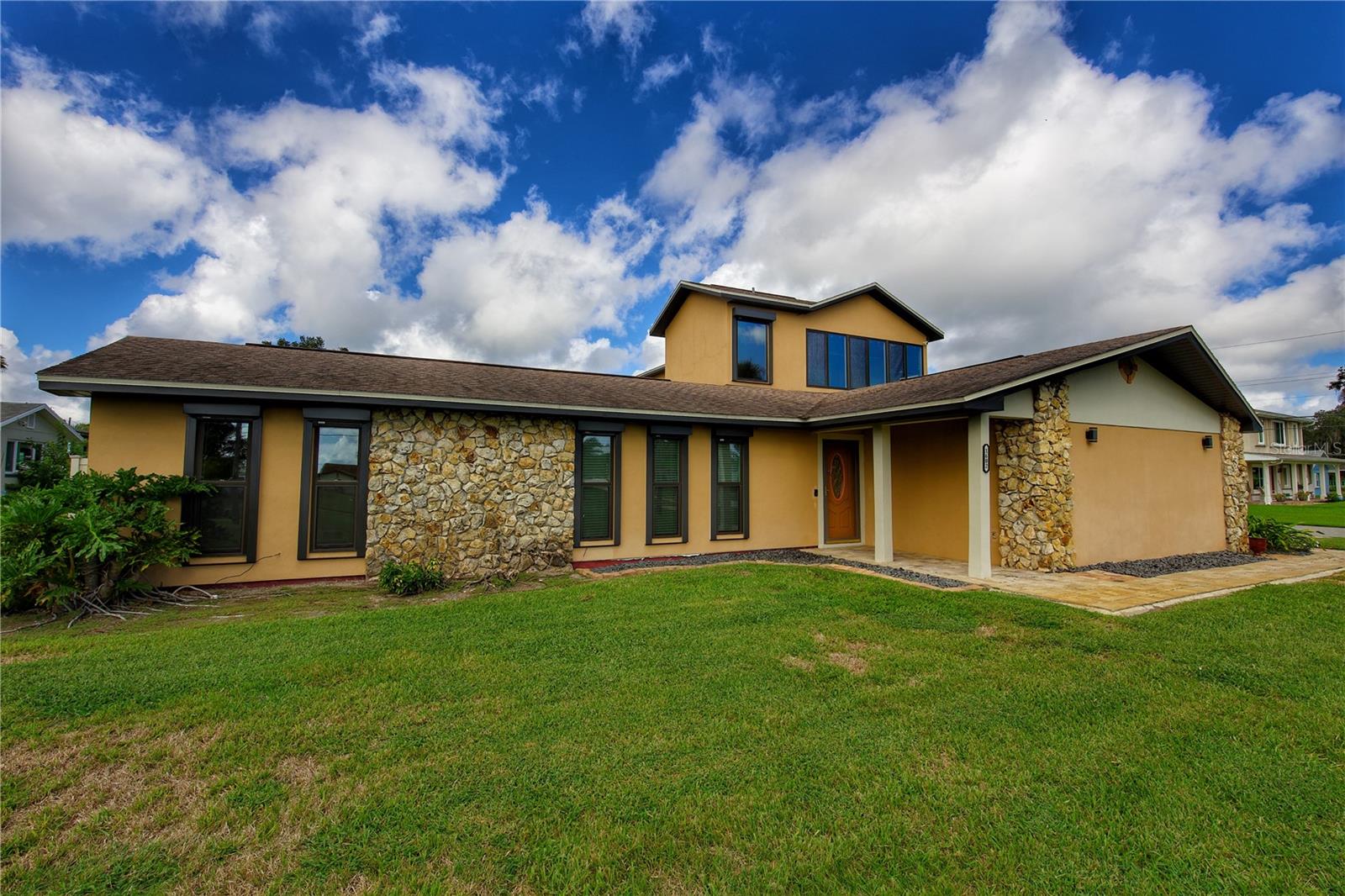 Photo of 1602 S RIVERSIDE DRIVE EDGEWATER FL 32132