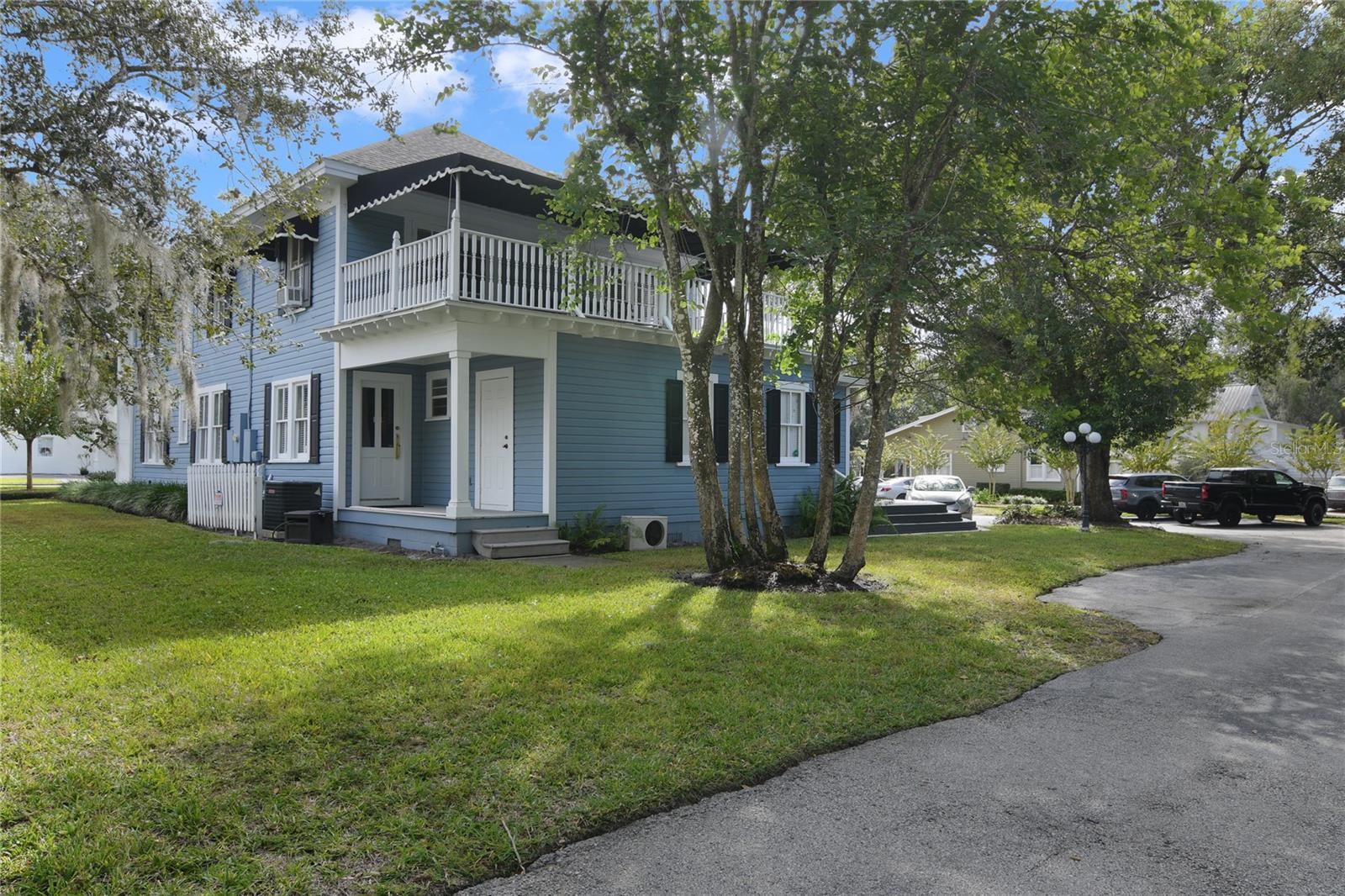 Photo of 851 N DONNELLY STREET MOUNT DORA FL 32757