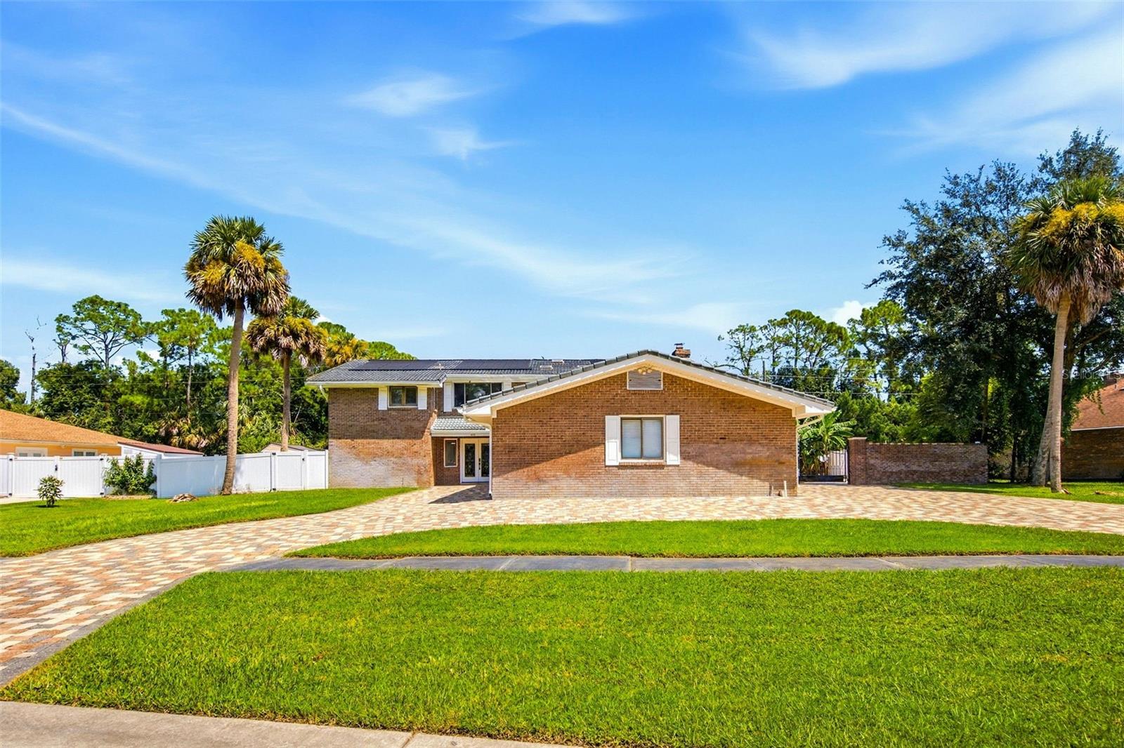 Photo of 433 PELICAN BAY DRIVE DAYTONA BEACH FL 32119