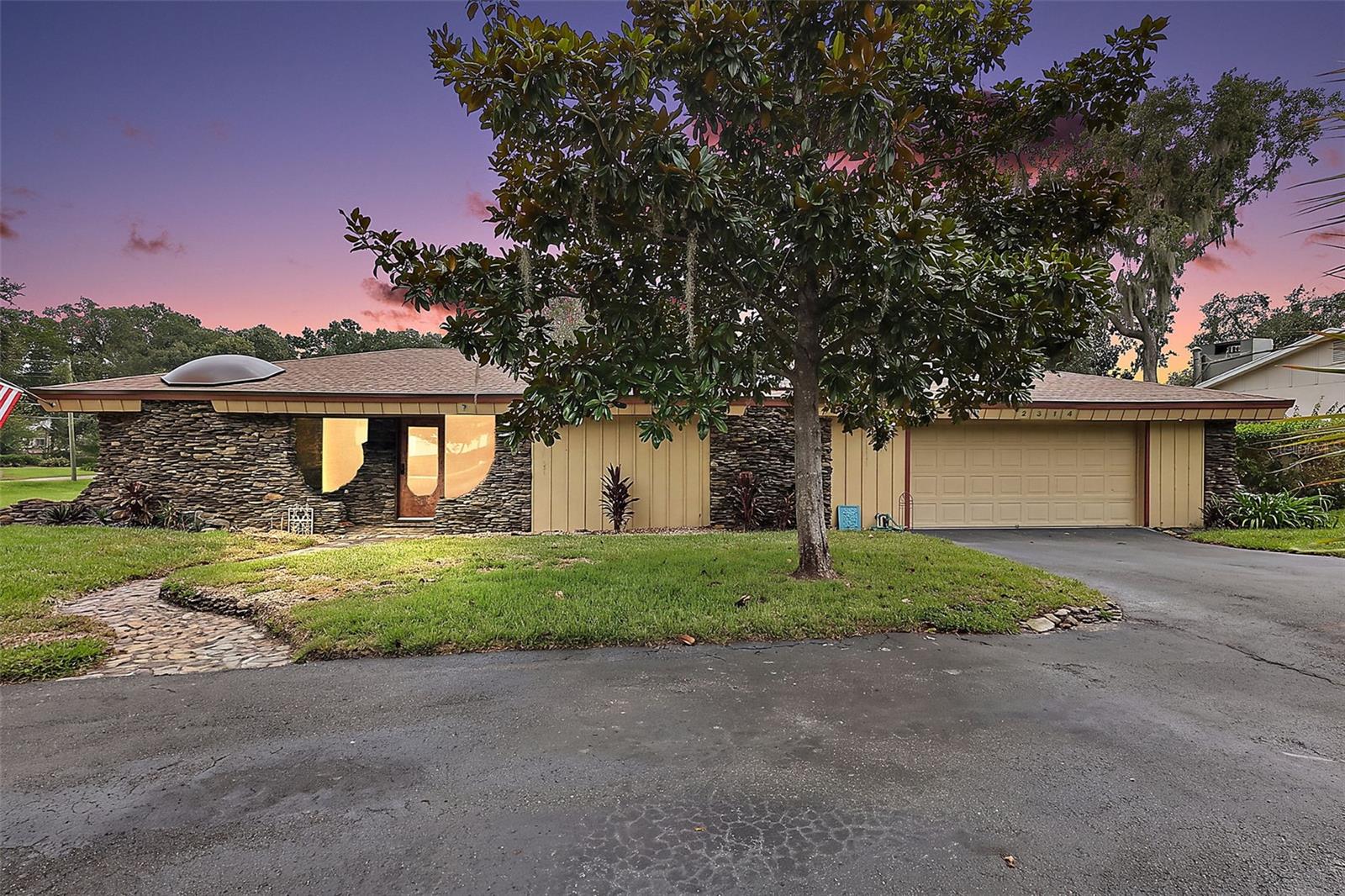 Photo of 2314 HILLSIDE DRIVE MOUNT DORA FL 32757