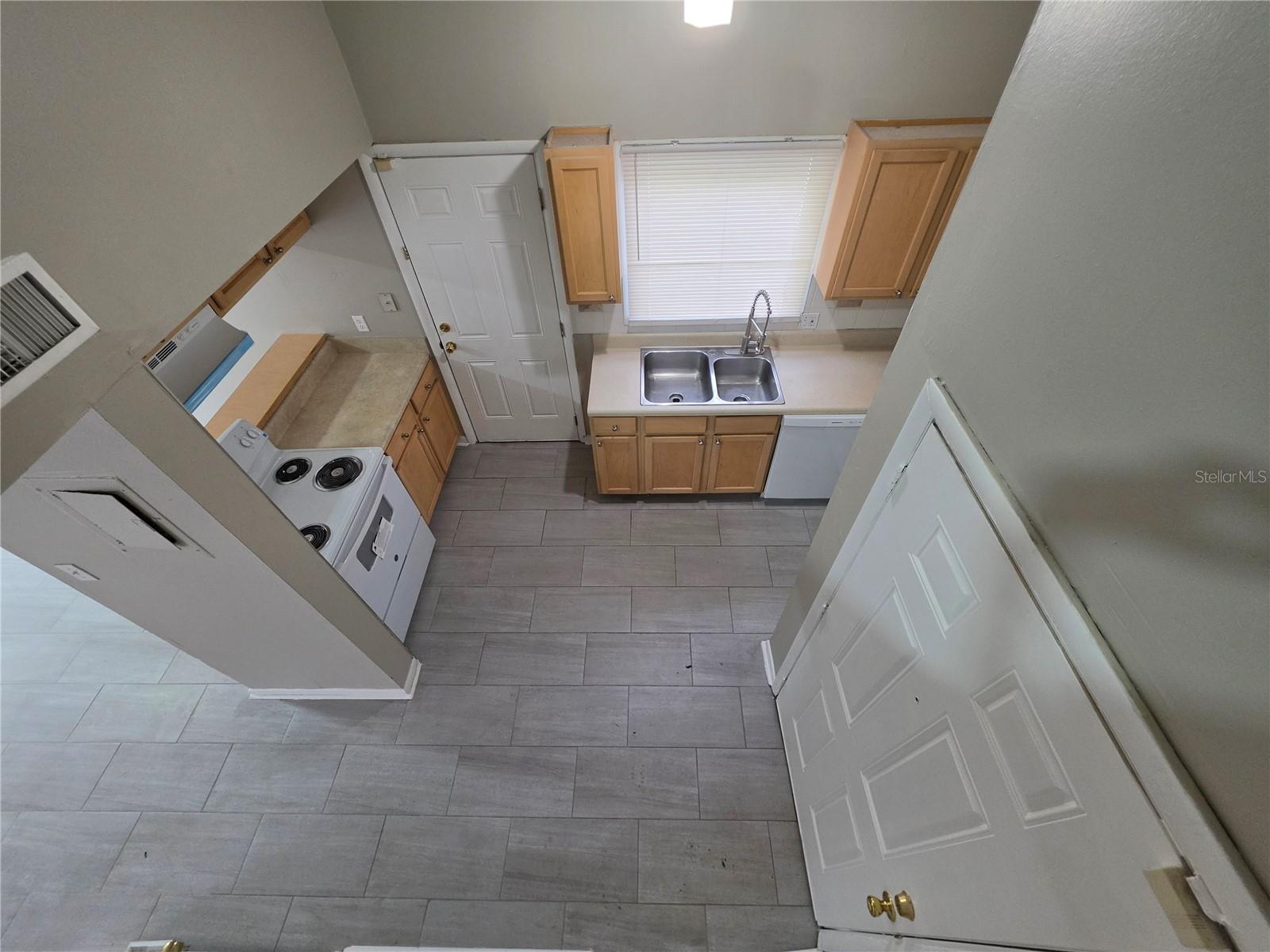 Photo of 12310 TOUCHTON DRIVE #48 TAMPA FL 33617