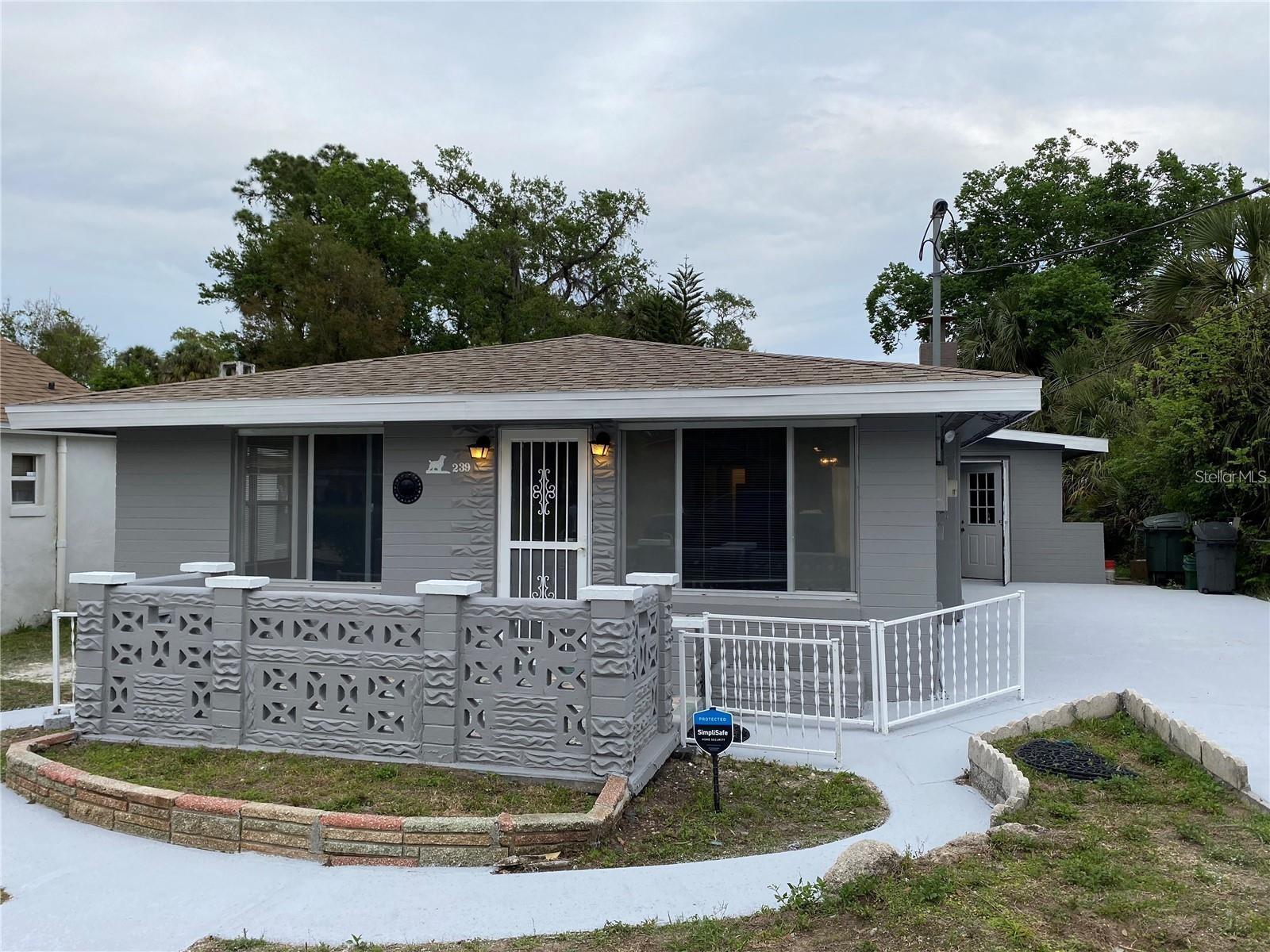 Photo of 239 DESOTO STREET DAYTONA BEACH FL 32114