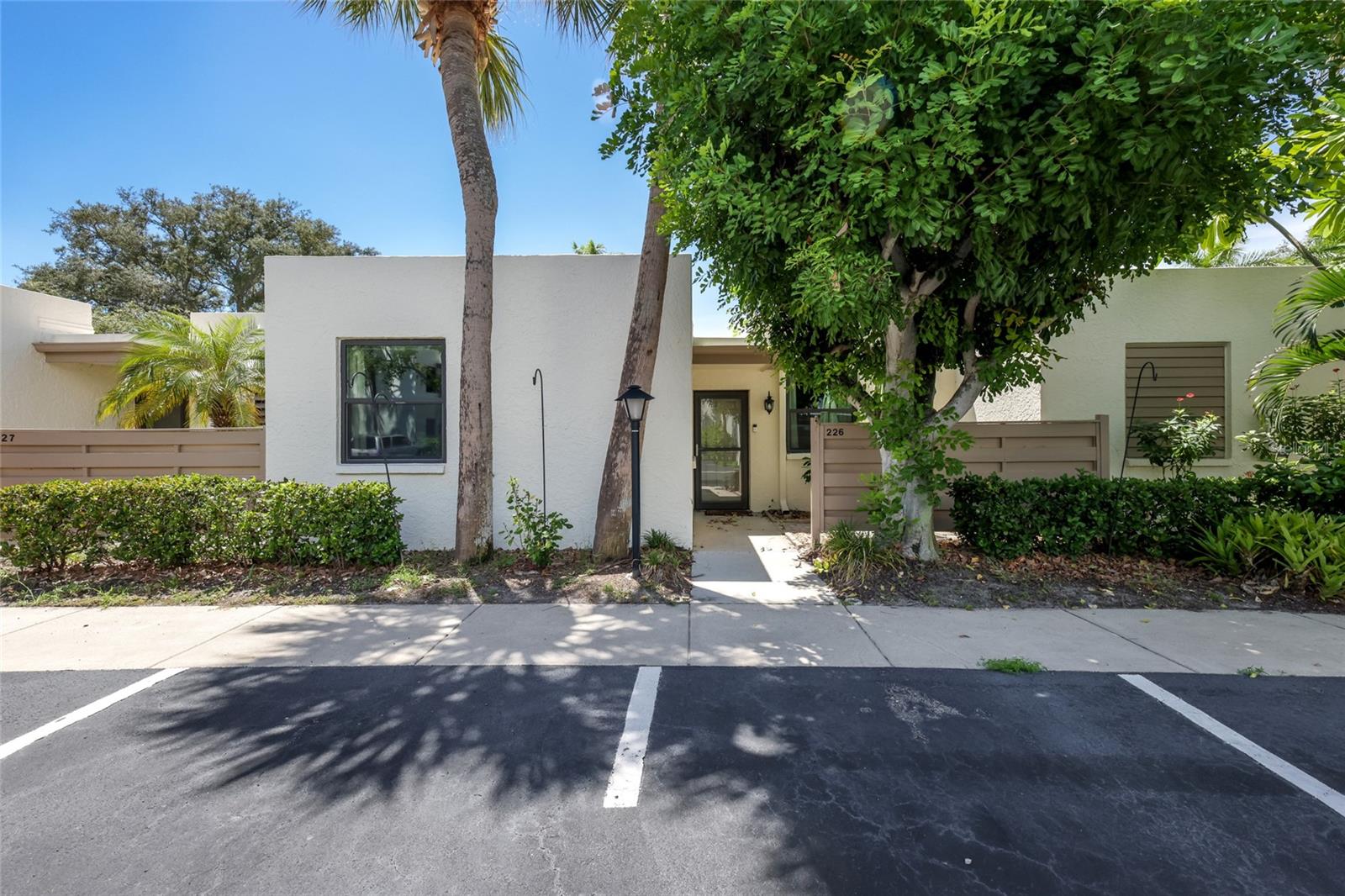 Photo of 226 SHERWOOD DRIVE BRADENTON FL 34210