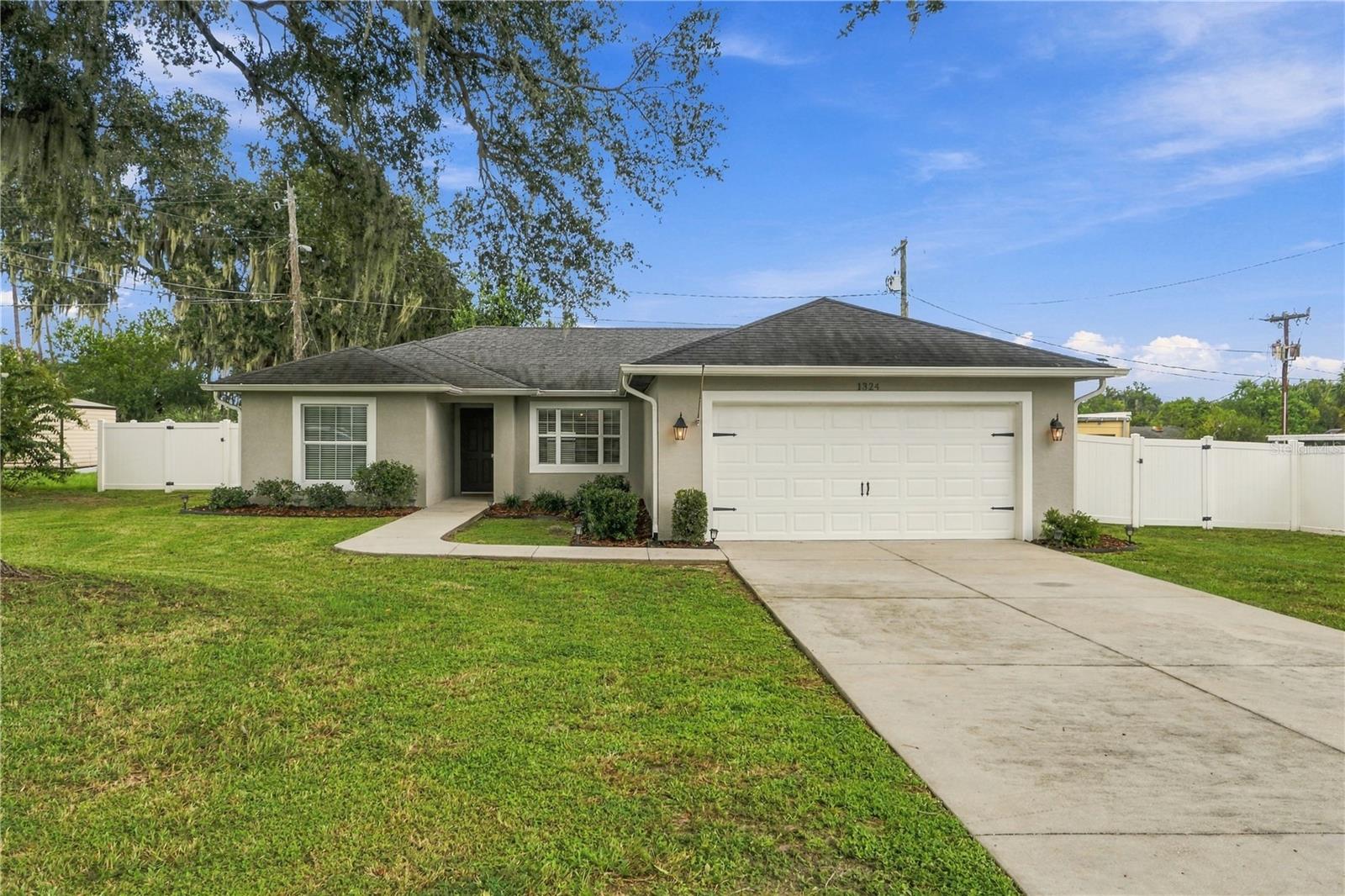 Photo of 1324 AUBURN STREET LAKELAND FL 33801