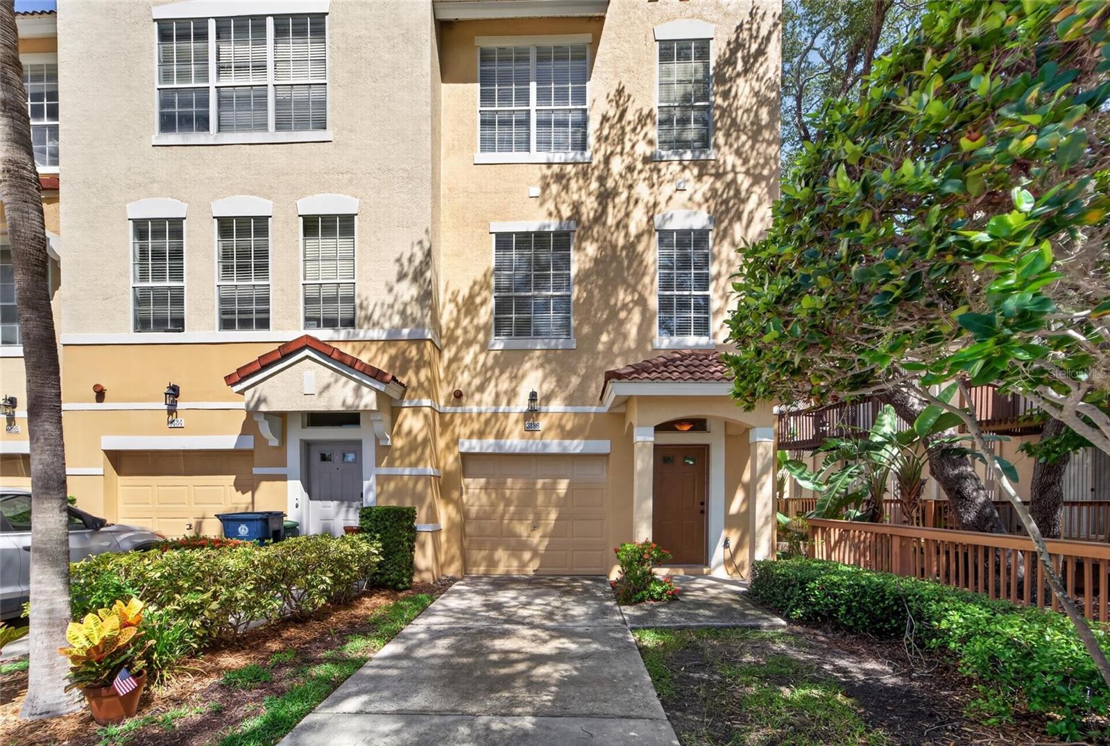Photo of 3186 BAYSHORE OAKS DRIVE TAMPA FL 33611