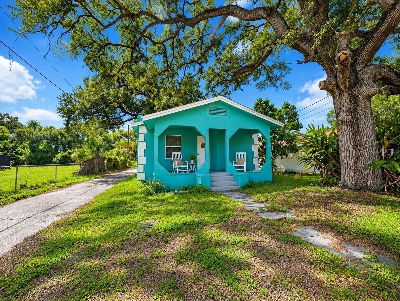Photo of 905 NICHOLSON STREET CLEARWATER FL 33755