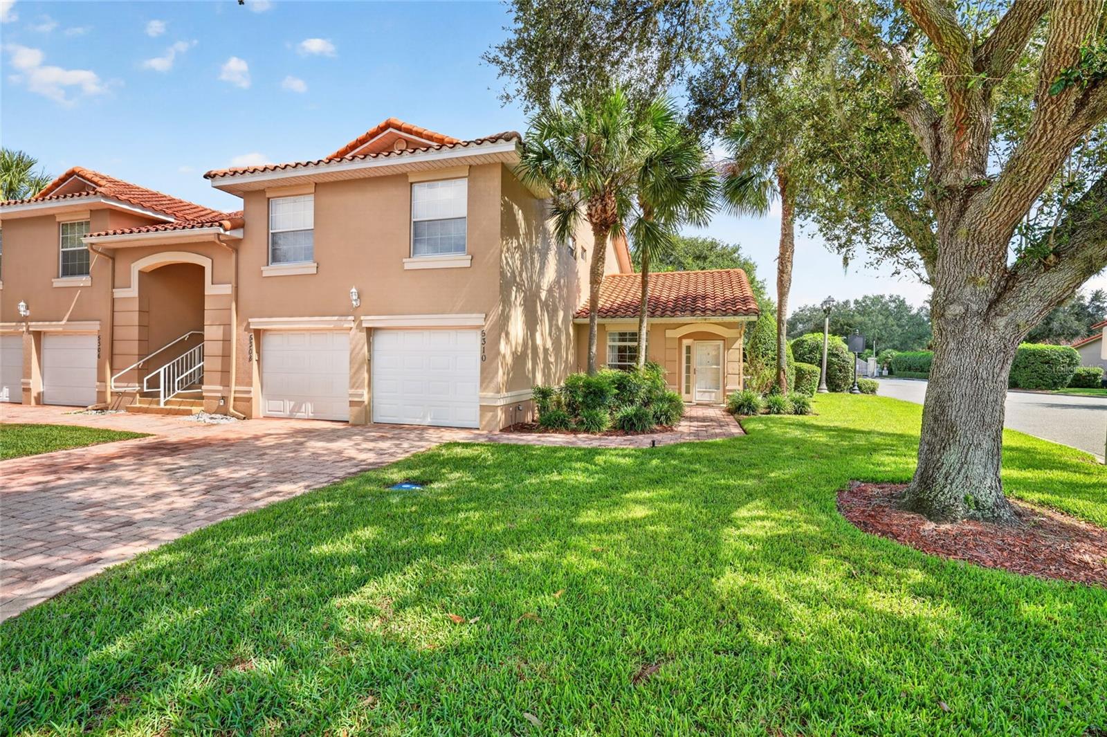 Photo of 5310 BOWLINE COURT #1 OXFORD FL 34484
